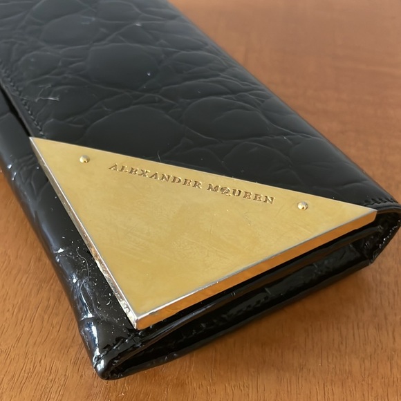 Alexander Mcqueen Croc-Embossed Wallet In Black Patent Leather - Picture 5 of 10